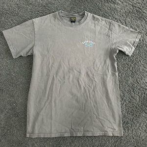 Medium dark seas graphic tee